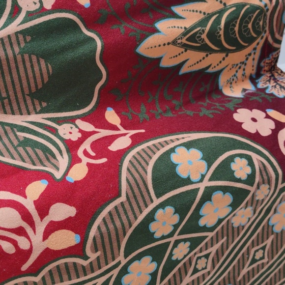 Butterfly Vibes Racer Back - Picture 2 of 4